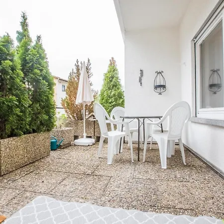 Modernes Apartment In Zentrumsnaehe Mit Eigenem Stellplatz Baden-Baden Exterior photo