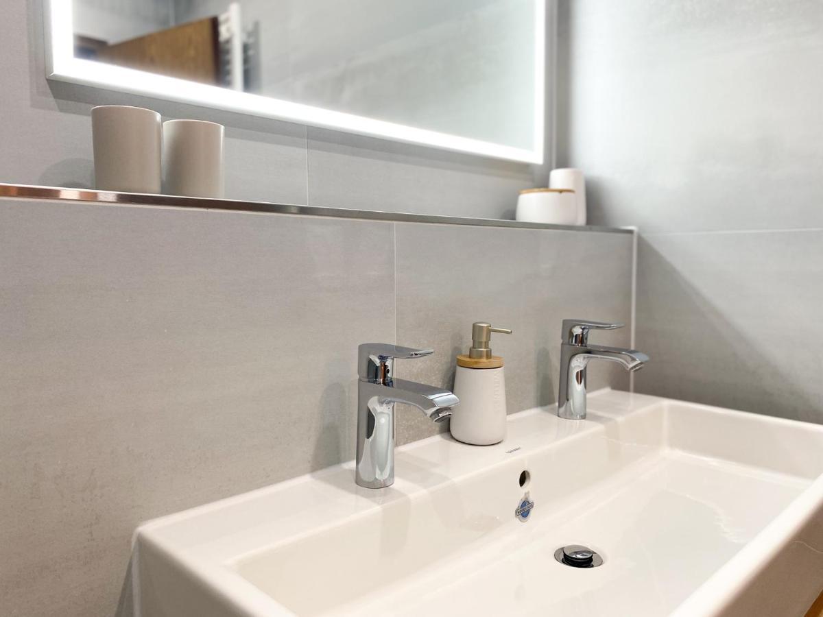 Modernes In Zentrumsnaehe Mit Eigenem Stellplatz