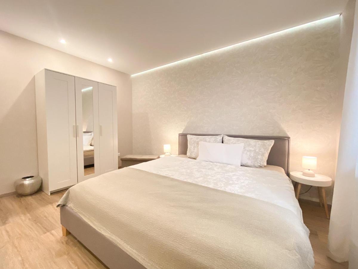 Apartment Modernes In Zentrumsnaehe Mit Eigenem Stellplatz Baden-Baden