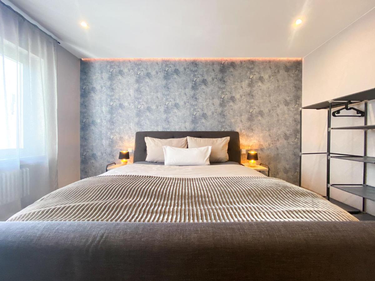 Modernes In Zentrumsnaehe Mit Eigenem Stellplatz Apartment *